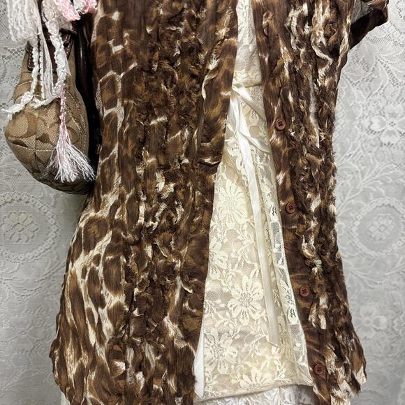 y2k silk office siren cheetah print blouse with ruffles - Picture 4 of 6